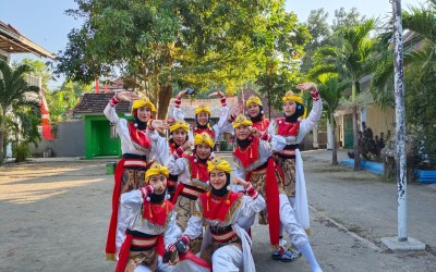 TEAM TARI SMK AL IHSANI